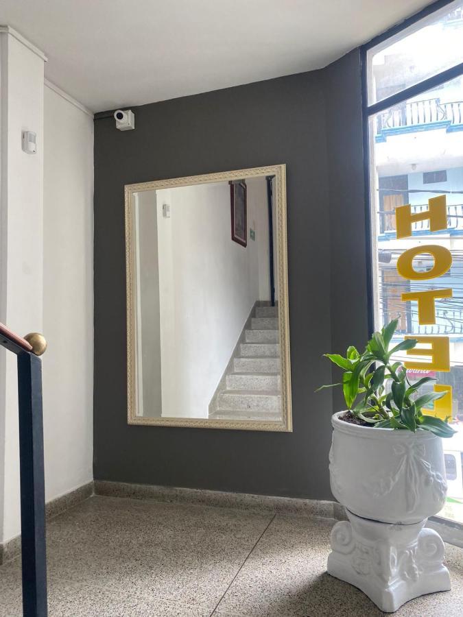 Hotel Plaza Real Ocana Екстер'єр фото