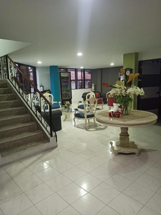 Hotel Plaza Real Ocana Екстер'єр фото