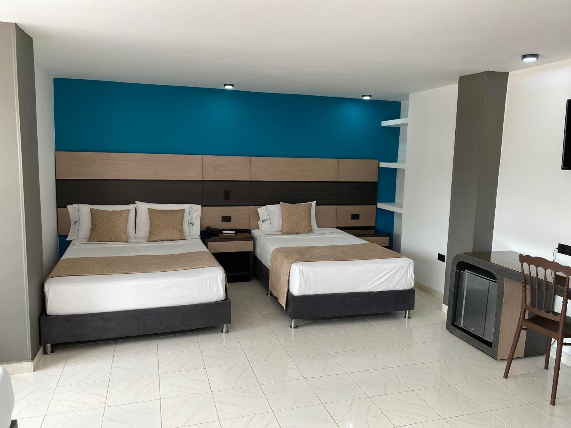 Hotel Plaza Real Ocana Екстер'єр фото
