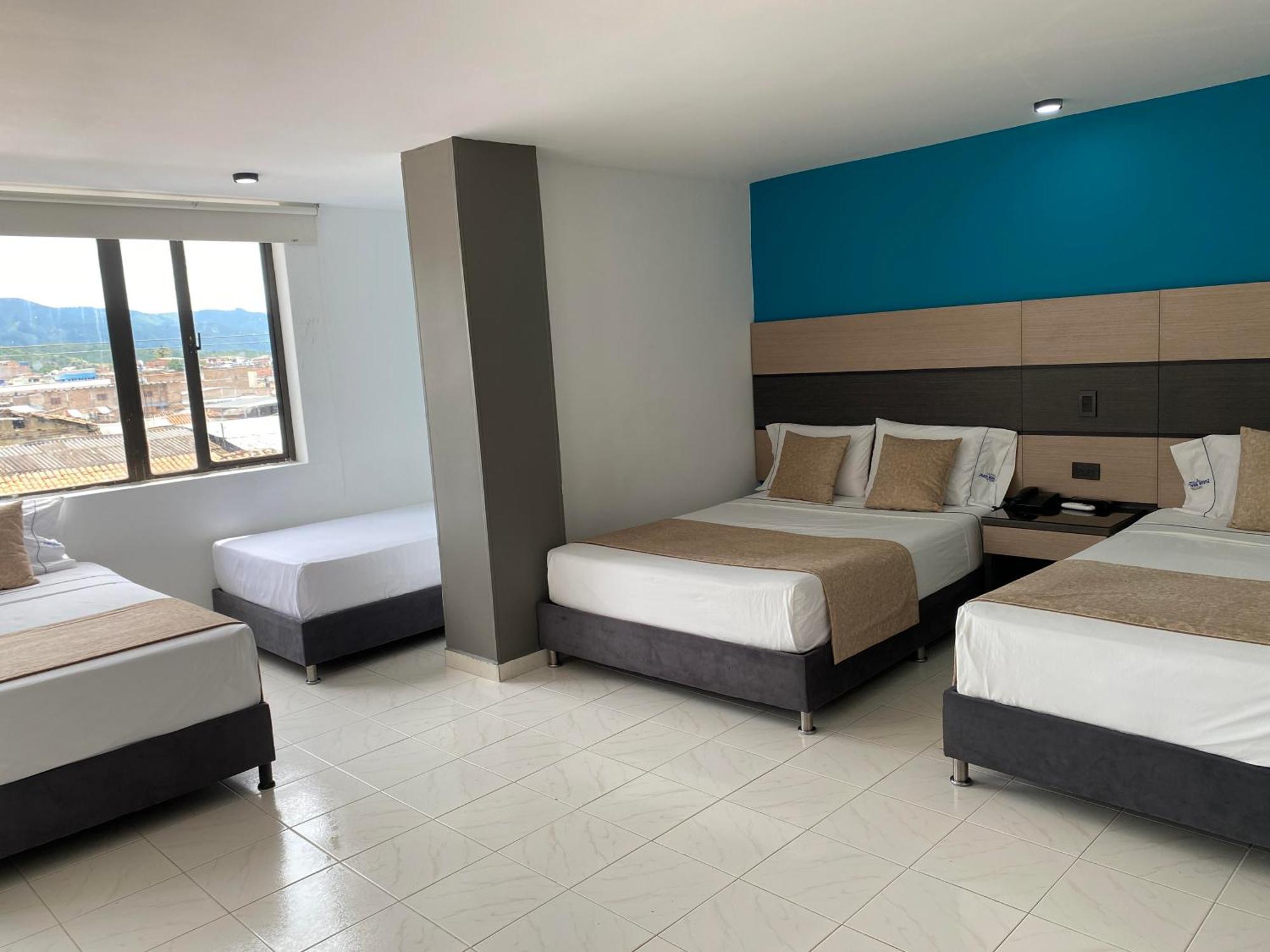 Hotel Plaza Real Ocana Екстер'єр фото