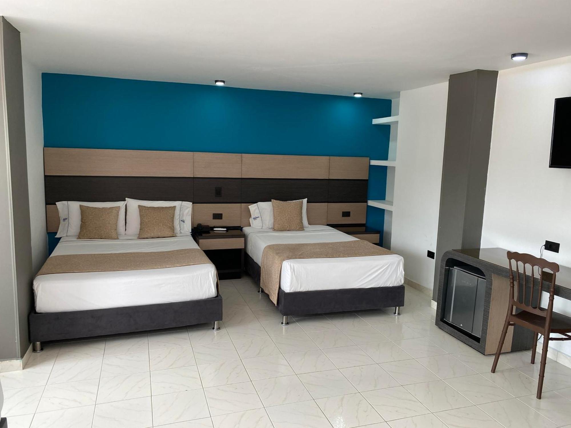 Hotel Plaza Real Ocana Екстер'єр фото