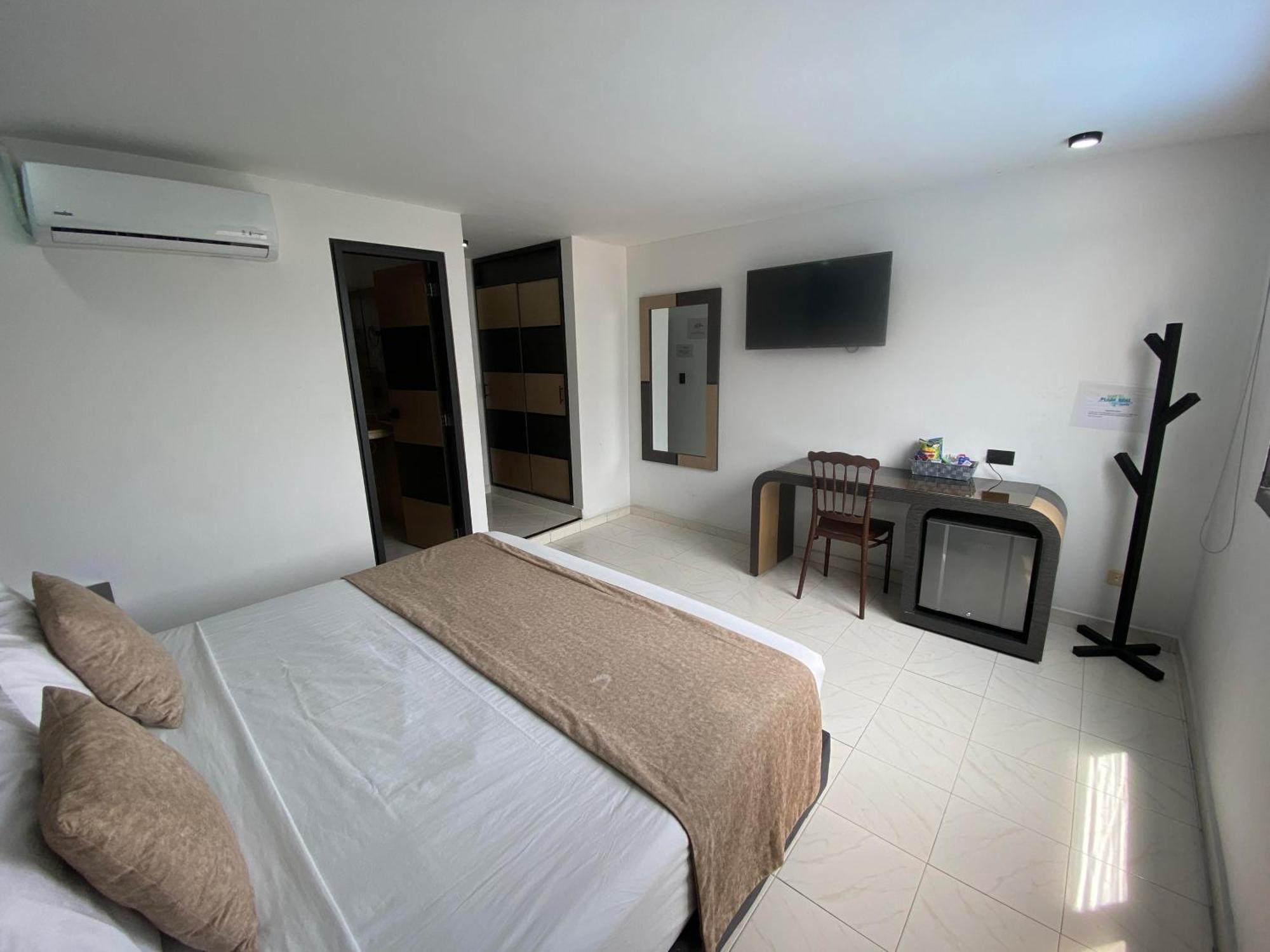 Hotel Plaza Real Ocana Екстер'єр фото
