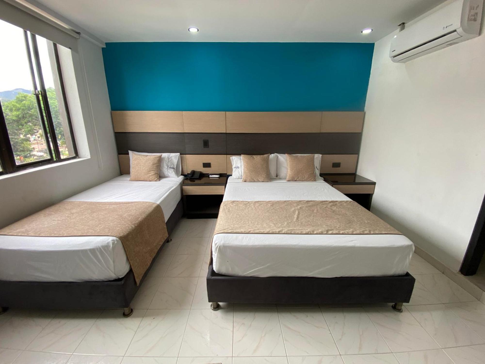 Hotel Plaza Real Ocana Екстер'єр фото